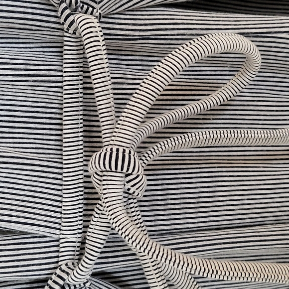 Cropped Jumpsuit. - Picture 6 of 7